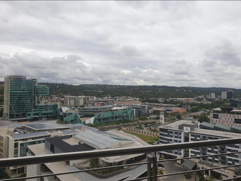 Menlyn Maine Apartments Pretoria Exterior photo