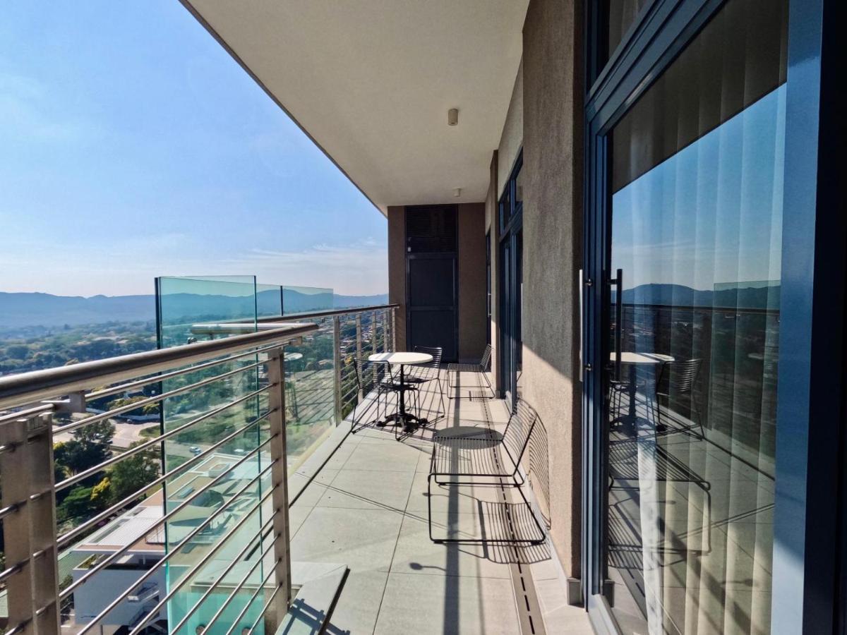 Menlyn Maine Apartments Pretoria Exterior photo
