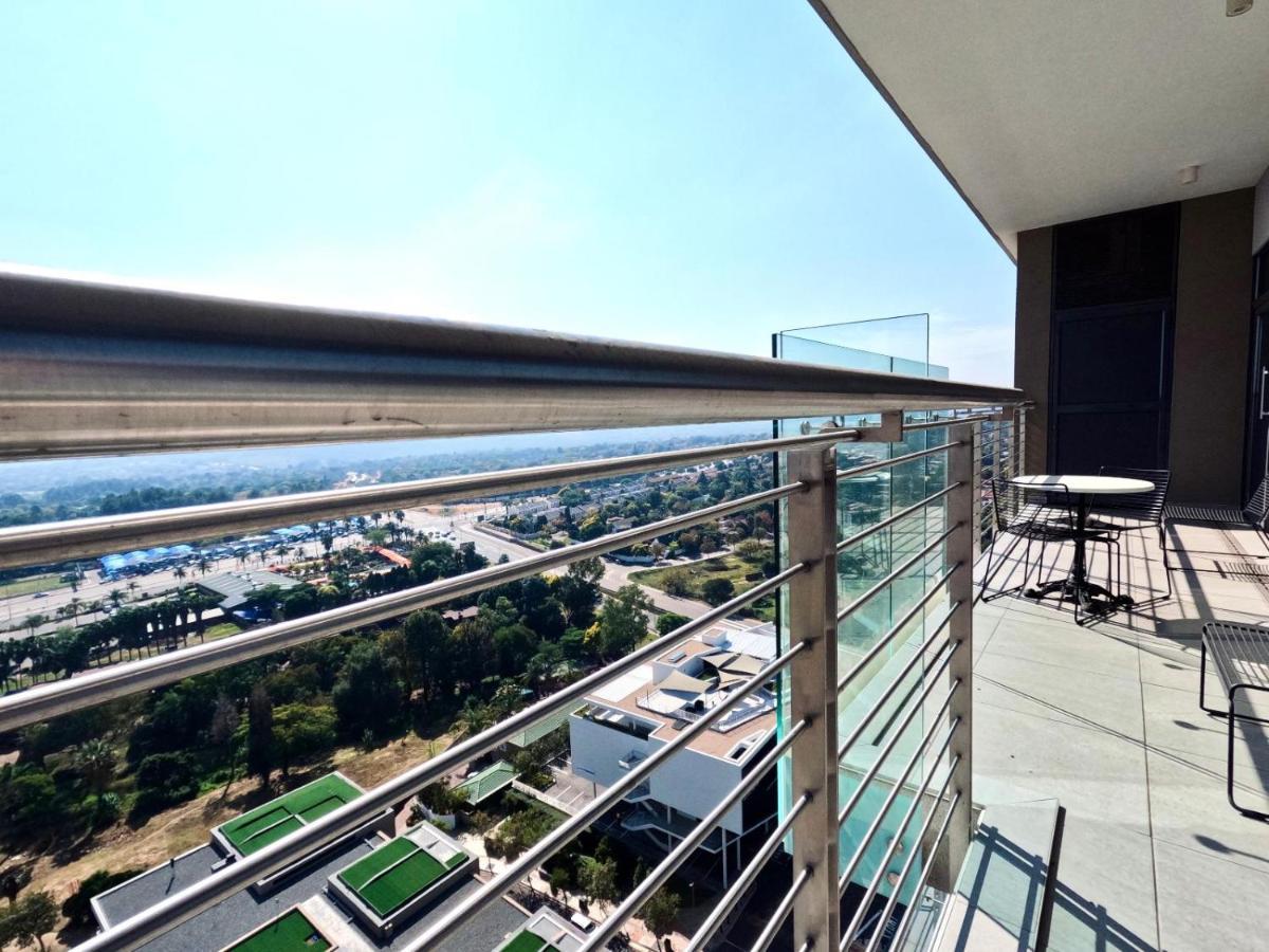 Menlyn Maine Apartments Pretoria Exterior photo