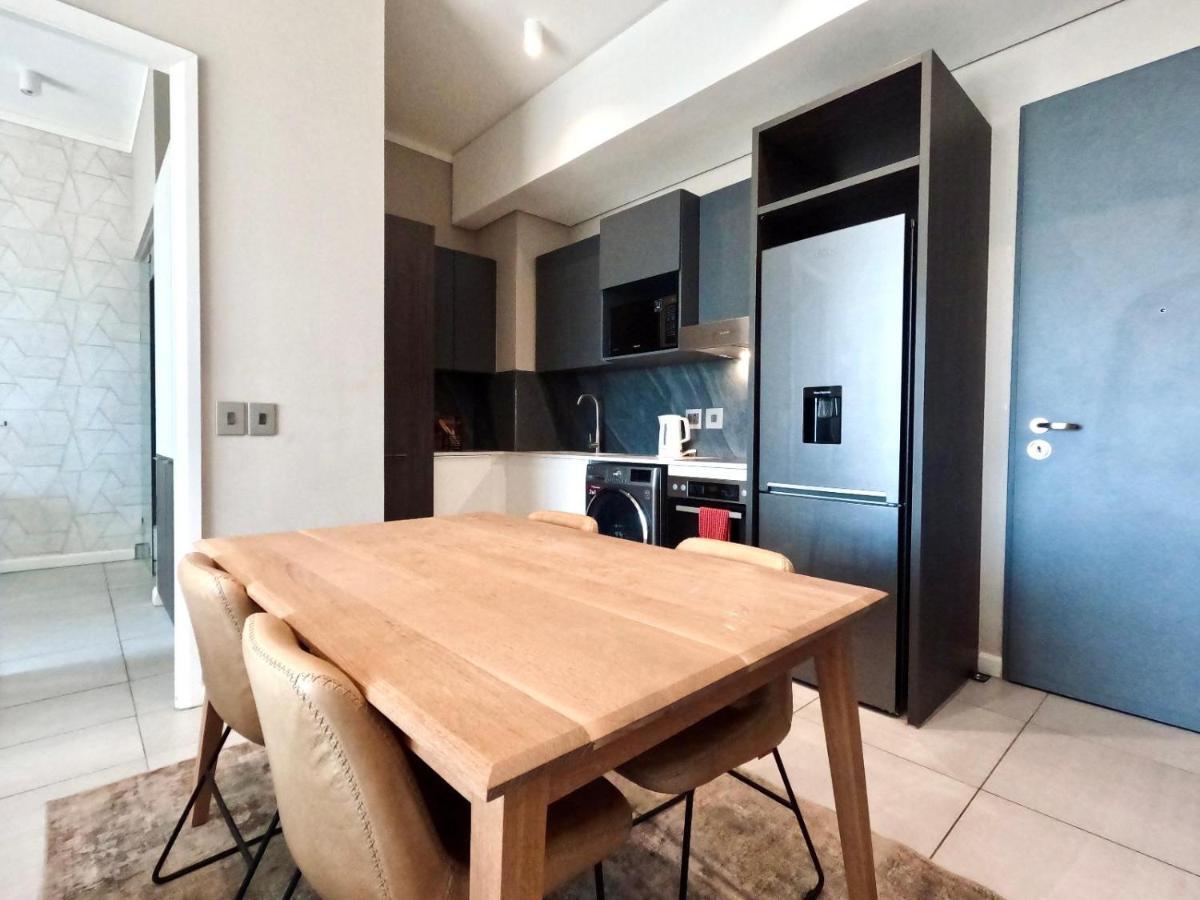 Menlyn Maine Apartments Pretoria Exterior photo