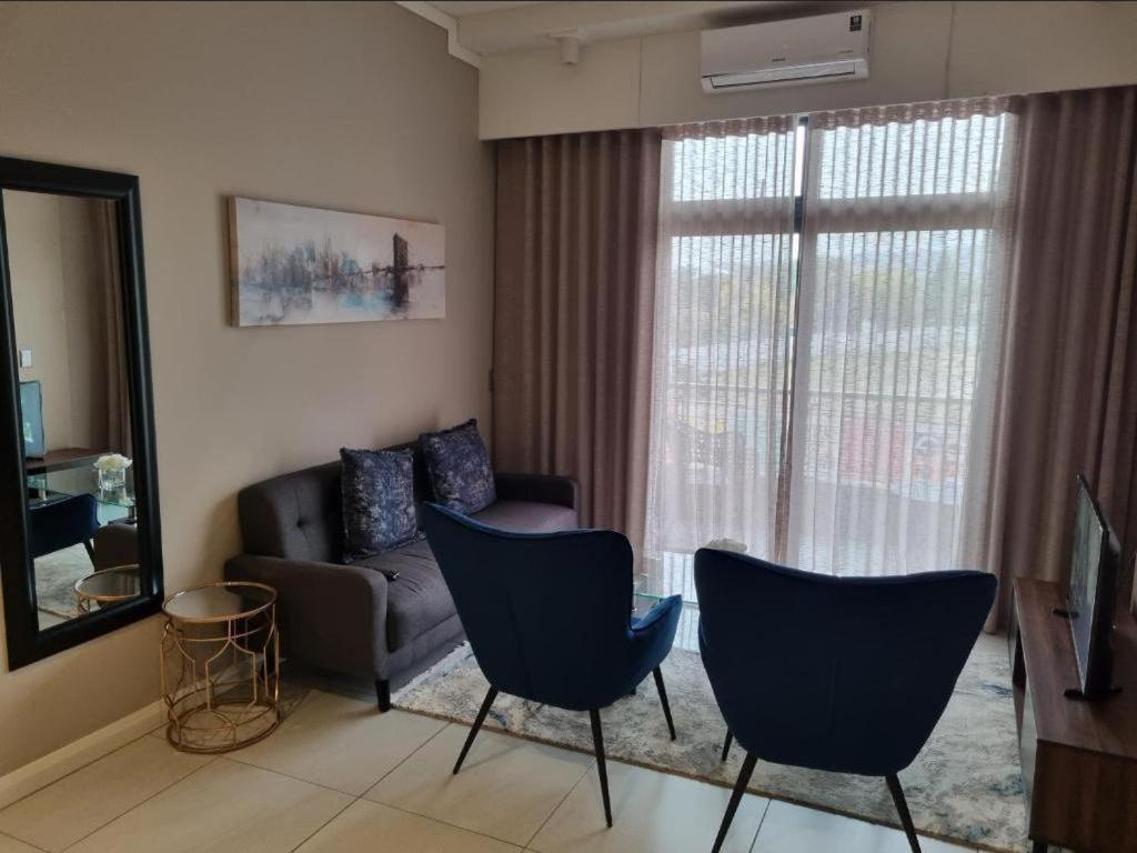 Menlyn Maine Apartments Pretoria Exterior photo